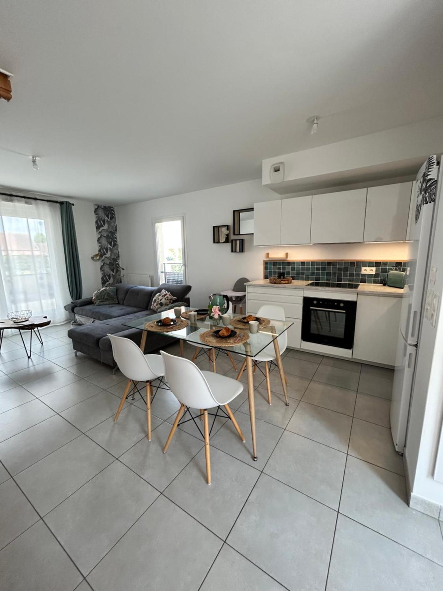 Disneyland Paris Familly Appart - 7 Minutes Disney - Parking - Wifi 谢西 外观 照片